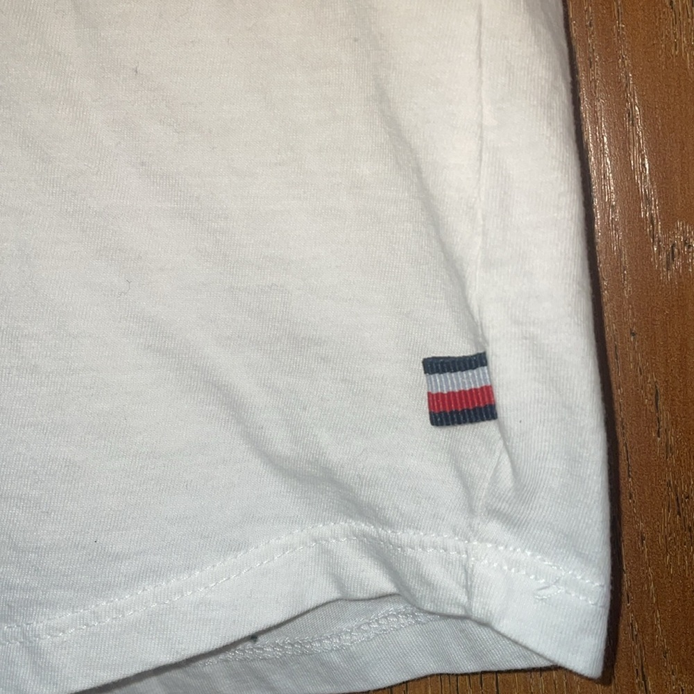 3️⃣ for 1️⃣5️⃣  Tommy Hilfiger - Tee - Picture 3 of 5